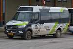 SL 3627, Mercedes Benz Sprinter von Sales Lentz, stand am Rande der Bushaltestelle bei der Schule in Wiltz.