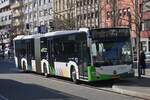 WY 5425, Mercedes Benz Citaro, vom Tice, steht am Bahnhof in Esch Alzette.