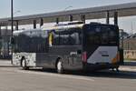 DC 4364, Setra S 515 LE Hybrid, von Demy Cars, Heckansicht, h�lt am Busbahnhof Howald an.