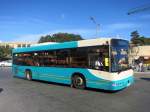 Malta / Valletta: Ein Bus des Herstellers King Long mit der Wagennummer 402 von Malta Public Transport (noch in Arriva- Lackierung), aufgenommen im November 2014 in der Innenstadt (Tritonenbrunnen) am