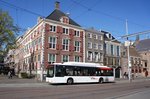 Niederlande / Stadtbus Den Haag: MAN Lion's City CNG (Wagennummer 1083) von HTM Personenvervoer N.V., aufgenommen im April 2016 in der Innenstadt von Den Haag.