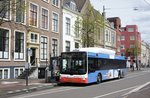 Niederlande / Bus Den Haag: MAN Lion's City CNG (Wagennummer 6726) von Veolia Transport Nederland, aufgenommen im April 2016 in der Innenstadt von Den Haag.