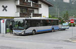 Ötztal - 27. August 2021 : Crossway LE mit Fahrrad Anhänger steht an der der Haltestelle Bahnhof Ötztal.