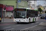 Ein MERCEDES CITARO 2 €6 von Postbus im VOR REGIO Design unterwegs in Schwechat (NÖ).