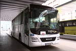 MAN Lion's Intercity von Postbus WU-456GR am Busbahnhof in Innsbruck.