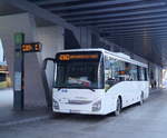Iveco Irisbus Crossway der ÖBB-Postbus GmbH (BD-15115) auf der Linie 4140 (Innsbruck Hbf - Unterberg im Wipptal) am Busbahnhof vor dem Hauptbahnhof in Innsbruck, 27.12.2018.