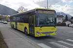 Neu bei Postbus in Tirol sind die dreiachsigen Iveco-Irisbus Crossway, hier BD-16023 als Linie 4162 an der Haltestelle Axams Apotheke.
