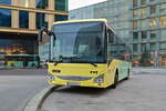 Iveco-Irisbus Crossway von Postbus (BD-16680) am Busbhf.