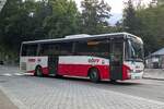 Iveco-Irisbus Crossway von Postbus (BD-15932) auf Betriebsfahrt am Bhf.