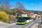 Graz. Schon mit Facelifting ist dieser Iveco Crossway von Postbus versehen, Wagen 12129 am 5. April 2026 als Linie 250 in der Mariatroster Stra�e.