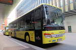 Setra S415LE business von tyrol tours in VVT-Regiobus-Beklebung am Busbahnhof Innsbruck.