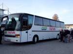 SETRA der Fa. Trinko hat soeben Fan´s des Fuballvereines LASK zum Rieder Stadion anlsslich des O-Derby gekarrt; 081109