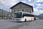 Mercedes-Benz O 560 (Intouro) von Gabriel Moser als Schienenersatzverkehr der Brennerbahn in Innsbruck am Frachtenbahnhof (auf dem Display steht noch  Alpbach ). Aufgenommen 10.8.2023.