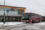Setra S 516 HD von Hannes Busreisen als Schienenersatzverkehr f�r die Unterinntalbahn am Bhf. Hall in Tirol. Aufgenommen 8.1.2026.