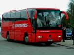 Mercedes (Schneiderbus) bringt RAPID Fan´s nach Ried i.I.; 080426