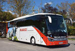 Setra 515 HD,Tourneebus der Wiener Sängerknaben von Blaguss Reisen aus Wien in Krems gesehen.