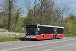 Wärend der Grossbaustelle zwischen Muttenz und Pratteln werden Busse aus Wien als Tram Ersatz auf der Linie 14 eingesetzt. Hier fährt der Mercedes Citaro 99 Richtung Endhaltestelle an der Rothausstrasse. Die Aufnahme stammt vom 09.04.2020.