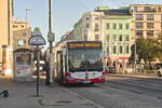 Wien: Mercedes-Benz Citaro 2. Generation der Wiener Linien (W-4032LO) als Linie 12A an der Haltestelle Längenfeldgasse. Aufgenommen 23.9.2022.
