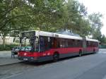 Wiener Linien Nr. 8150/W 8150 LO Grf-Steyr am 9. August 2010 Wien-Heiligenstadt, Bahnhof