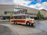 Leoben. Im Zuge der Langen Nacht der Forschung, wurde in der zweitgrößten Stadt der Steiermark ein Shuttleverkehr mit Oldtimer-Bussen eingerichtet. Der Oldtimerbus  Der Obersteirer  ist hier kurz nach der Haltestelle Montanuniversität zu sehen.