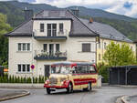 Leoben. Im Zuge der Langen Nacht der Forschung, wurde in der zweitgrößten Stadt der Steiermark ein Shuttleverkehr mit Oldtimer-Bussen eingerichtet. Der Oldtimerbus  Der Obersteirer  ist hier kurz vor der Haltestelle Montanuniversität zu sehen.