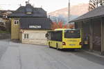 MAN Niederflurbus 3. Generation (Lion's City) der Innbus Regionalverkehr/Innsbrucker Verkehrsbetriebe (Bus Nr. 214) als Schienenersatzverkehr für die Stubaitalbahn/Linie STE an der Haltestelle Fulpmes Bahnhof. Aufgenommen 30.10.2020.