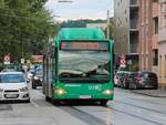 Graz. Am 02.09.2020 ist hier ein Graz Linien Erdgasbus kurz nach dem Schulzentrum St. Peter zu sehen.