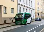 Graz. Die Autobusfirma Fuchs, welche auf der Grazer Stadtbuslinie 30 unterwegs ist, ist im Besitz eines Karsan Jest Kleinbuses. Den Bus konnte ich am 24.03.2023 in der Zimmerplatzgasse fotografieren.