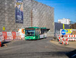 Graz. Der Postbus BD 15810 ist hier am 03.02.2024 als Linie 66 bei der Messe zu sehen.