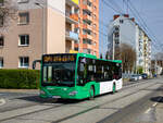 Graz. Wagen 111 der Graz Linien ist hier am 26.03.2024 als Linie 62 in der Laudongasse zu sehen.
