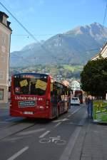 I-631IVB fährt am 12.10.2015 durch Innsbruck. Aufgenommen wurde ein Mercedes Benz Citaro der 2. Generation.
