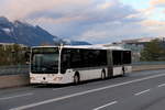 Bus 898 der Innsbrucker Verkehrsbetriebe als Messebus (MB) auf der Olympiabrücke in Innsbruck.