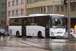 Iveco Crossway von Postbus BD-15114 als Schienenersatz für die Mittenwaldbahn am Leipziger Platz in Innsbruck. Aufgenommen 5.7.2018.