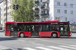 Mercedes-Benz O 530 III (Citaro 2. Generation) der Innsbrucker Verkehrsbetriebe, Bus Nr. 640, biegt als Linie H in den Innrain ein. Coronabedingt ist die Fahrertüre für Fahrgäste gesperrt. Aufgenommen 27.4.2020.
