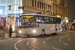 In der Nacht vom 7. zum 8. Oktober 2023 fand in ganz Österreich die Lange Nacht der Museen statt. Zu diesem Zweck wurden örtlich Shuttlebusse eingerichtet, hier ein Mercedes-Benz Intouro (IM-219MW) in Innsbruck an der Haltestelle Museumstraße. Aufgenommen 7.10.2023.