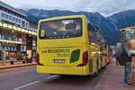 Setra S 400er-Serie Low Entry von Deutschmann (deutsches Kennzeichen KU-F379) als Linie 590 am Hbf.