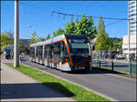 Ein dreigliedriger O-Bus der Stadtwerke Linz verlässt hier am 24.04.2026 in Form des Wagen 234 der Linie 45 den Hauptbahnhof Linz mit Ziel Stiegelbauerstraße.