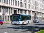 Wien. Der Postbus BD 14921 ist hier am 12.08.2023 als VAL1 auf der Linken Wienzeile zu sehen.