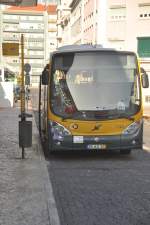 LISBOA (Distrito de Lisboa), 23.04.2014, CARRIS-Bus 1720 bei der Pause am Bahnhof Roma- Areeiro