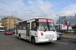 Russland / Bus Sankt Petersburg / Bus Saint Petersburg: Kleinbus des russischen Herstellers Pavlovsky Avtobusny Zavod (PAZ) - 3204, aufgenommen im Juli 2015 im Stadtgebiet von St.