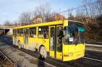 Serbien / Stadtbus Belgrad / City Bus Beograd: Ikarbus IK-103 - Wagen 43 der GSP Belgrad, aufgenommen im Januar 2016 in der Nähe der Haltestelle  Voždovac  in Belgrad.