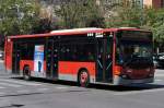 EMT Valencia (Stadtbus): Scania Carsa, Wagennummer 7065 mit Traffic Board befährt die Avenida Aragón.