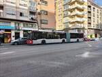 Mercedes-Benz Citaro O 530 G C2, Wagen 824, Baujahr 2023, Vectalia Mia, unterwegs in der Avenida Aguilera in Alicante am 12.12.2023.