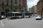 In der Innenstadt von Pamplona wurde der MAN Carsa Gelenkbus im Linieneinsatz gesehen und am 27.06.2010 fotografiert.