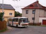 Ein andere Trolleybus ersatz in Juni 2006 - Karlsbader Karosa B732 #299 an der Linie Nr. 6 in Klimentov (Klemensdorf), 14. 7. 2006