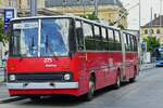 Ikarus Oberleitungsbus an der Haltestelle Bahnhof Budapest Keleti.