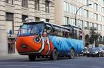 Amphibienbus der  Montreal Amphi-bus Tours , aufgenommen im August 2012 in der Innenstadt von Montreal.