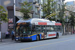 New Flyer Trolleybus E40LFR 2204, auf der Linie 16, unterwegs in Vancouver.