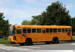 Blue Bird All American FE Schulbus der  Williamsville Central School . Aufgenommen am 10. September 