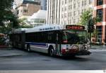New Flyer DE60LF  Chicago Transit Authority | CTA Buses & Trains  aufgenommen am 25.